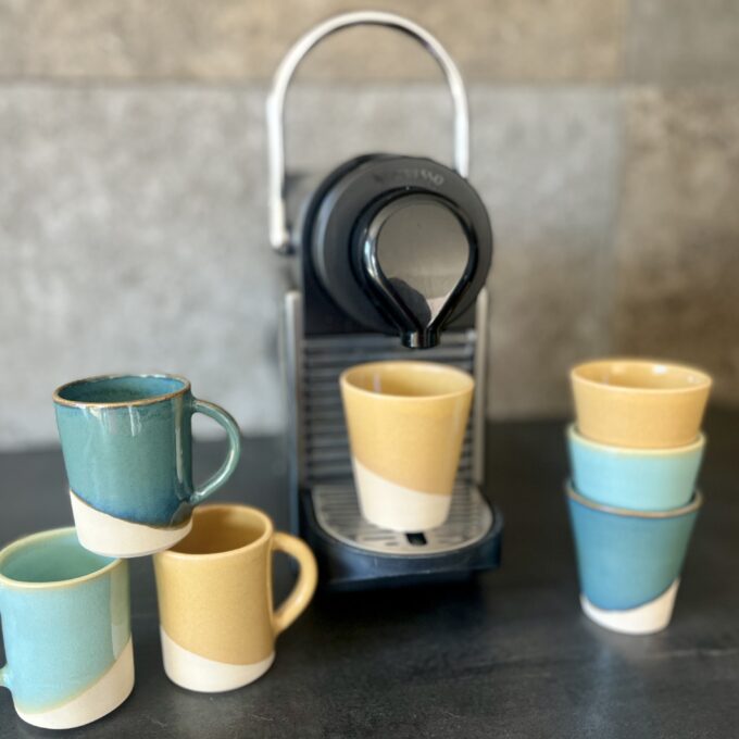 Tasses à café expresso, en grès blanc