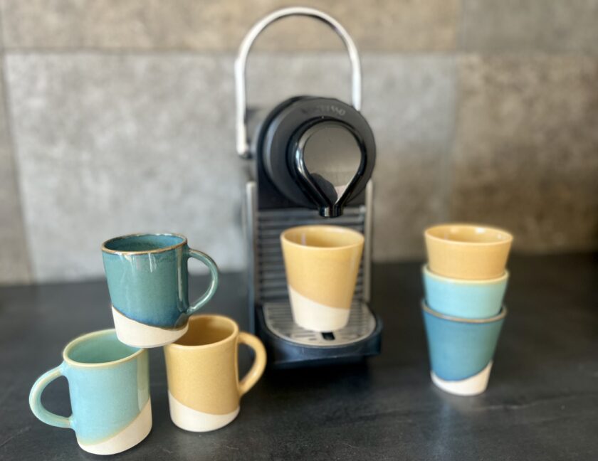 Tasses à café expresso, en grès blanc