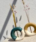 Vases donuts en céramique artisanale