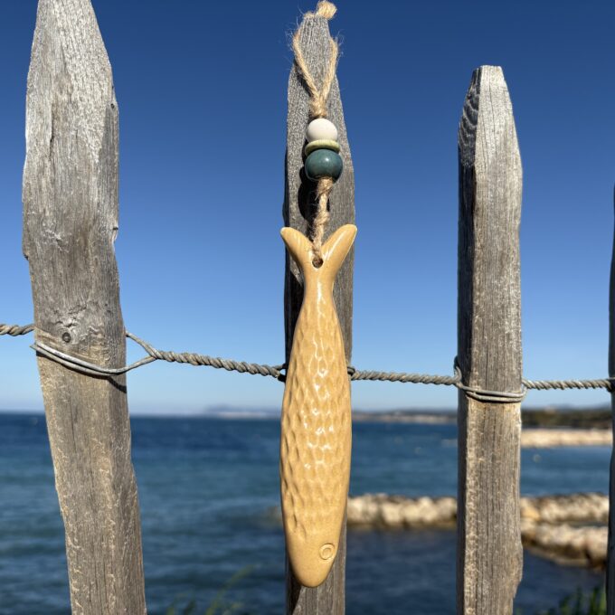 Sardines décoratives en céramique artisanale à suspendre