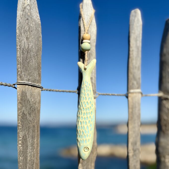 Sardines décoratives en céramique artisanale à suspendre