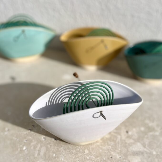 Porte spirale anti-moustique en céramique artisanale