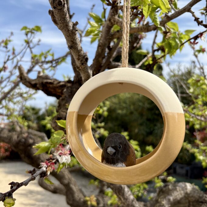 Mangeoire à oiseaux en céramique artisanale