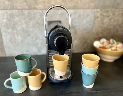 Tasses à café expresso, en grès blanc